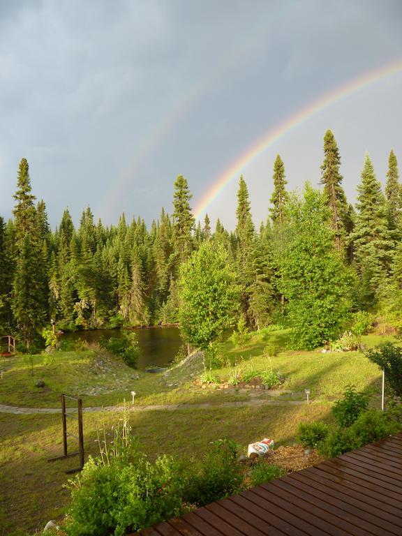 Gite De La Riviere Bed and Breakfast Chibougamau Exterior foto