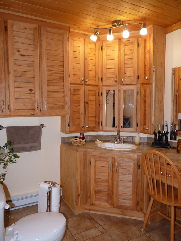 Gite De La Riviere Bed and Breakfast Chibougamau Habitación foto